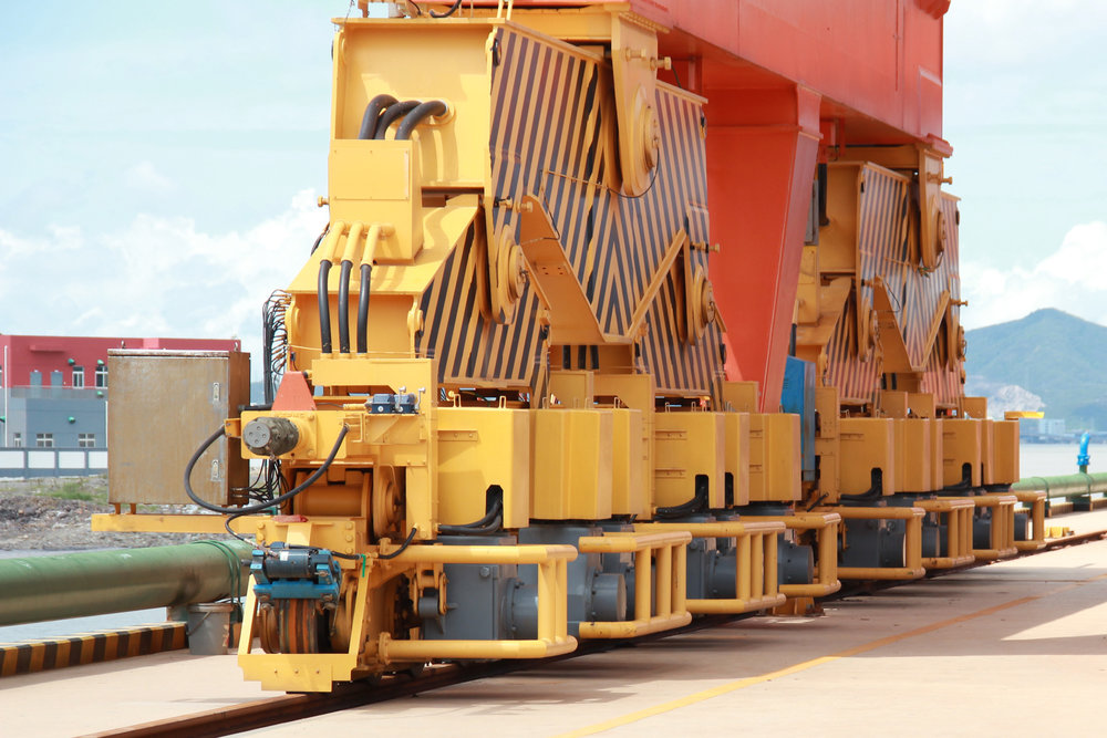 Trasportare più minerale sullo Yangtze: affidabili motoriduttori per i macchinari di movimentazione sfusa in un porto di trasbordo